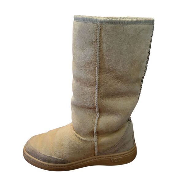 UGG Australia Tall Beige Pure New Wool Lined Leather Boots, Mens 6 Ladies 7 - Picture 1 of 10